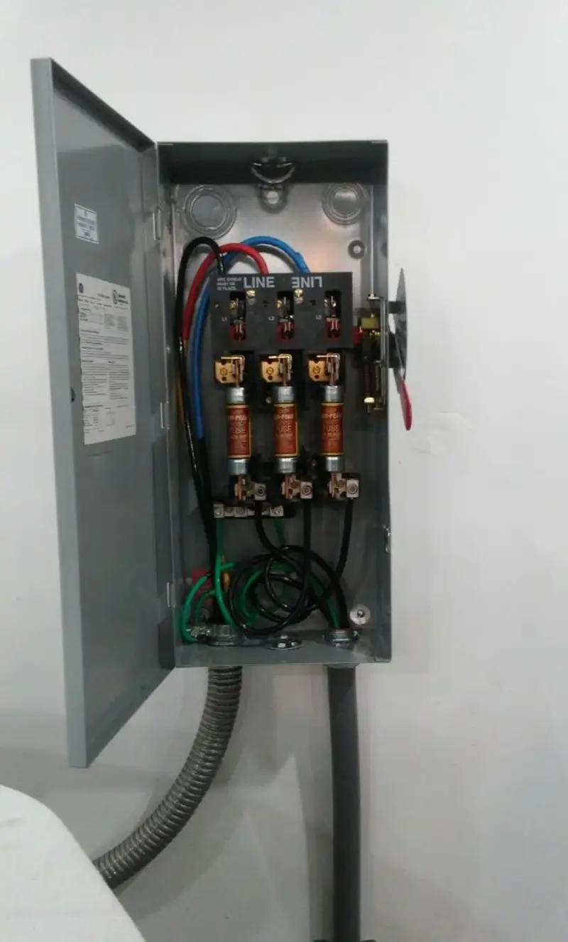 Three-phase disconnect switch installed for Electrical Wiring & Rewiring in Navarre